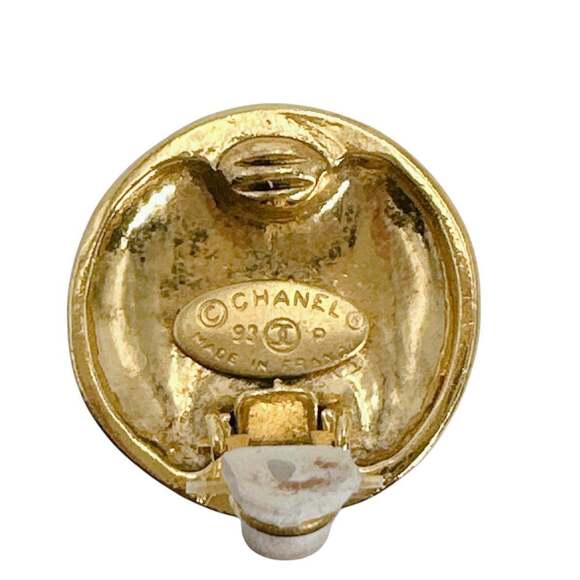 CHANEL Vintage Gold Logo Earrings - Picture 8 of 8